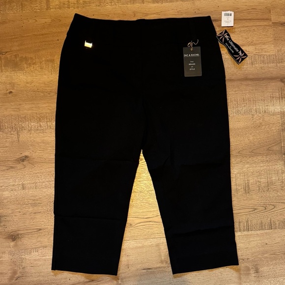 Zac & Rachel Ultimate Fit Pull-On Capri Casual Pants in black NWT Size 16 - Picture 1 of 4